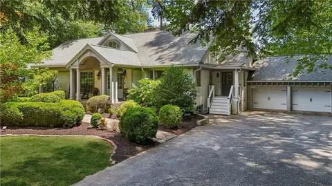 1290 Peachtree Battle Ave NW, Atlanta, GA 30327