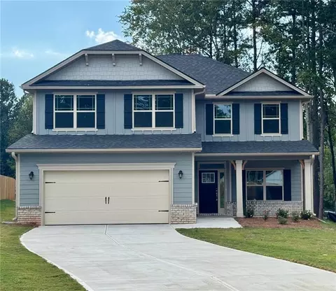 216 Magnolia Villas Dr, Cornelia, GA 30531