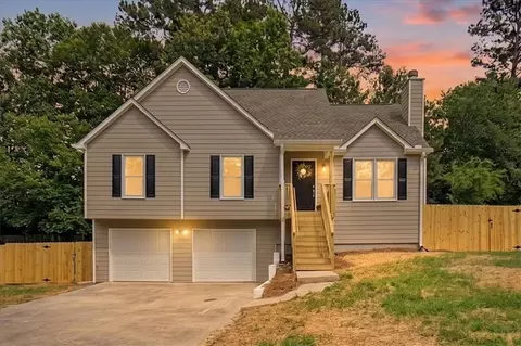 212 Kiowa Ct SE, Acworth, GA 30102