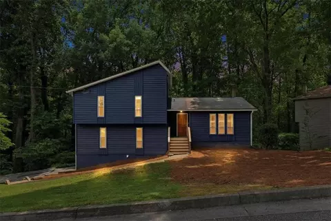 5005 Green Forest Plwy SE, Smyrna, GA 30082