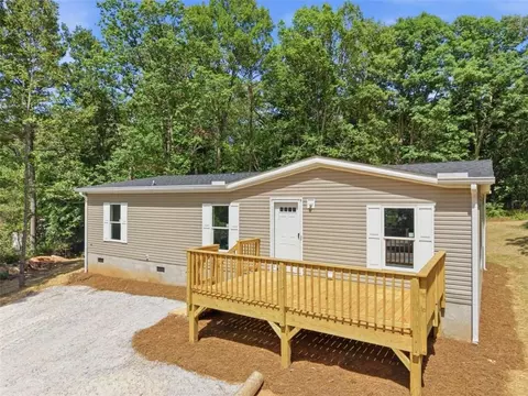 35 N Laurel Trce N, Carrollton, GA 30116