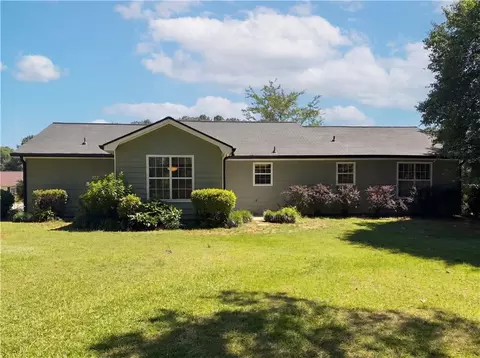 Exterior - 90 Rolling Ridge Dr, Covington, GA 30016 photo 4 of 5