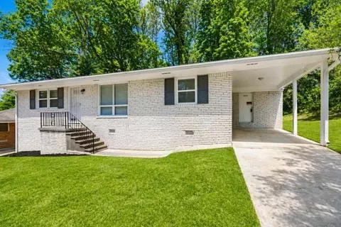 6044 Hillandale Dr SW, Atlanta, GA 30349