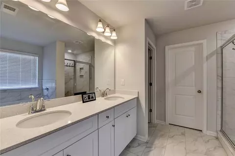 Bath - 2741 Dolce Rd, Dacula, GA 30019 photo 3 of 5