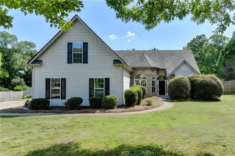1201 Bridge Crest Dr, Winder, GA 30680