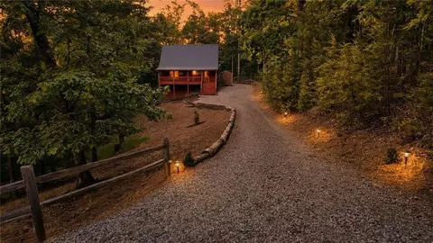 343 Seneca Dr, Ellijay, GA 30540