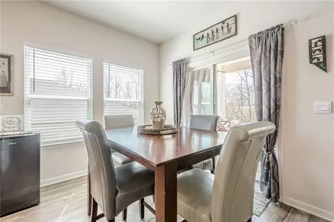 Dining - 422 Murphy Ave, Canton, GA 30114 photo 3 of 3