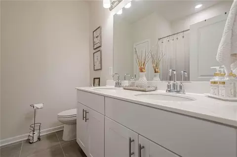 Bath - 422 Murphy Ave, Canton, GA 30114 photo 3 of 3