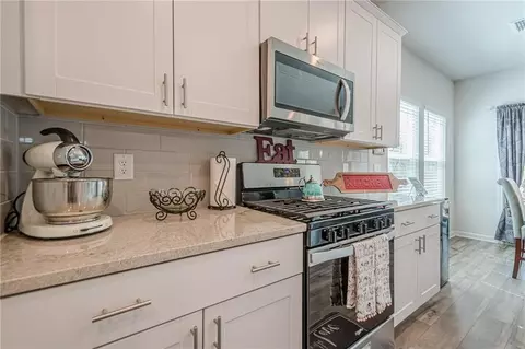Kitchen - 422 Murphy Ave, Canton, GA 30114 photo 5 of 6