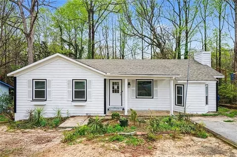 400 Hemlock Dr, Lawrenceville, GA 30046