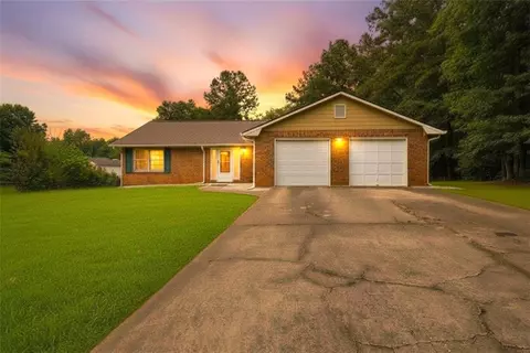1738 Sherry Ln, Jonesboro, GA 30236
