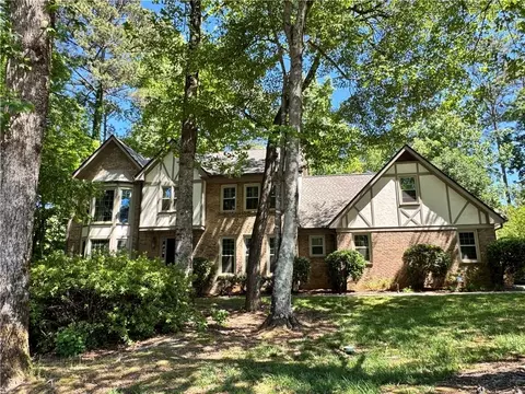 3807 Avera Ln, Peachtree Corners, GA 30092