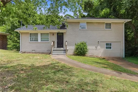 1608 W Austin Rd, Decatur, GA 30032