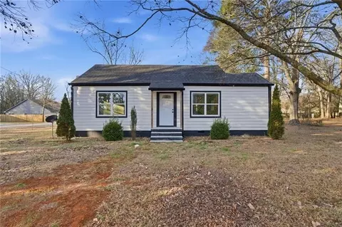 303 Glen Iris Dr, Monroe, GA 30655
