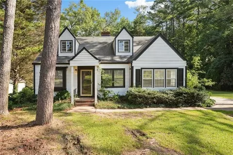 30 Woodlawn Ave, Hampton, GA 30228