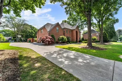 1639 Hudson Rd, Decatur, GA 30033
