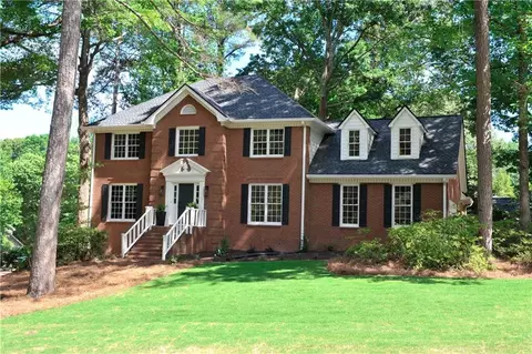 5250 Beech Forest Dr SW, Lilburn, GA 30047