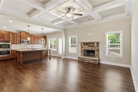 Living - 30 Timber Dr, Forsyth, GA 31029 photo 2 of 4