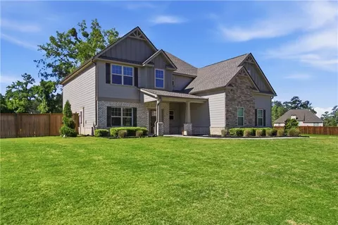 Exterior - 30 Timber Dr, Forsyth, GA 31029 photo 3 of 9