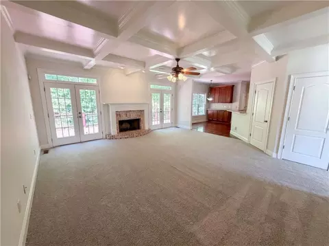 Living - 861 Windsor Creek Dr, Grayson, GA 30017 photo 1 of 2