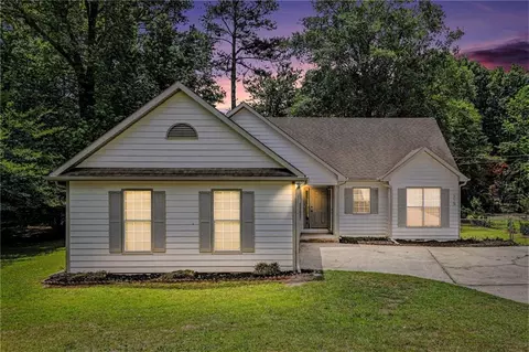 Exterior - 115 June Ct, Hampton, GA 30228 photo 4 of 7