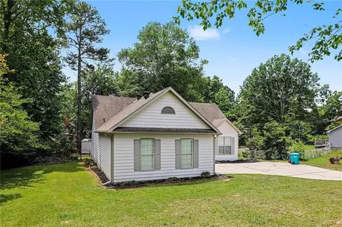Exterior - 115 June Ct, Hampton, GA 30228 photo 5 of 7
