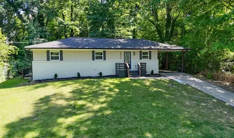 2866 Lancaster Dr, East Point, GA 30344