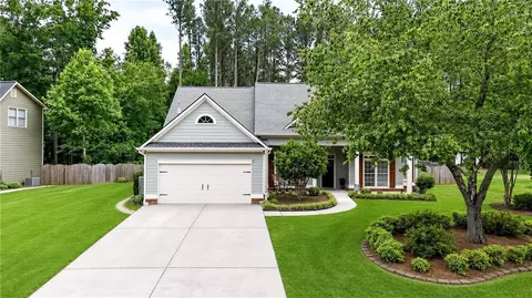 167 Wesley Dr, Acworth, GA 30101