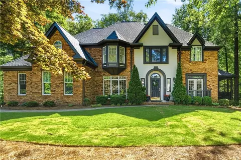 1136 Mossy Rock Rd NW, Kennesaw, GA 30152