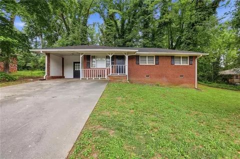 919 Green Valley Rd SW, Mableton, GA 30126