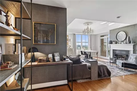 2881 Peachtree Rd NE #1102, Atlanta, GA 30305