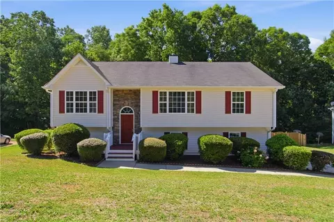 1670 Harvest Hl, Douglasville, GA 30134