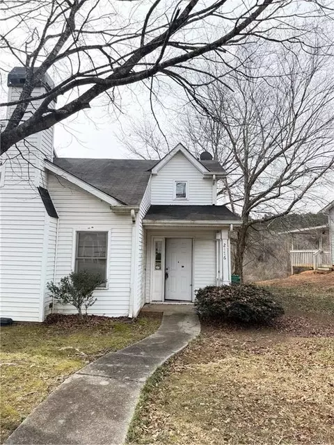 2176 Wellington Cir, Lithonia, GA 30058