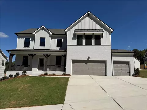 1078 Hawkins Creek Dr, Jefferson, GA 30549