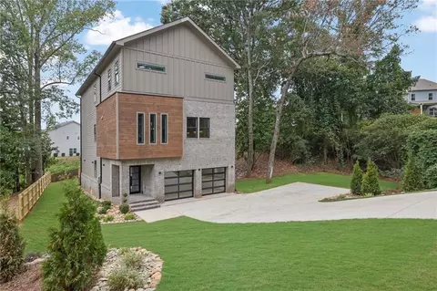 120 N Gwinnett St, Buford, GA 30518