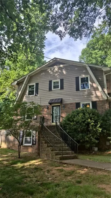538 Cole Dr SW, Lilburn, GA 30047