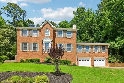 1074 Wash Lee Dr SW, Lilburn, GA 30047