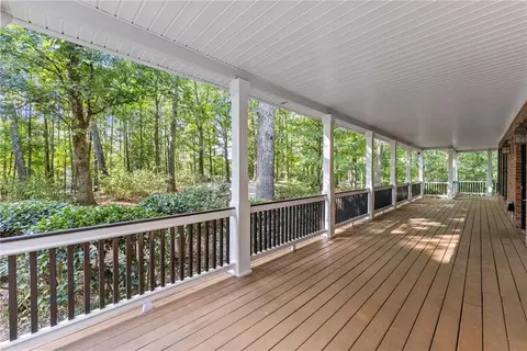 1040 Auburn Rd, Dacula, GA 30019