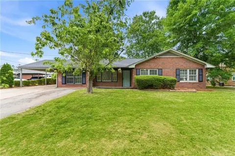 393 Old Acworth Rd, Dallas, GA 30132