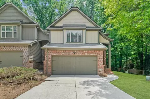 121 Creighton Ln, Marietta, GA 30008