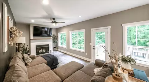 406 Mill Run Dr, Bremen, GA 30110 photo 3