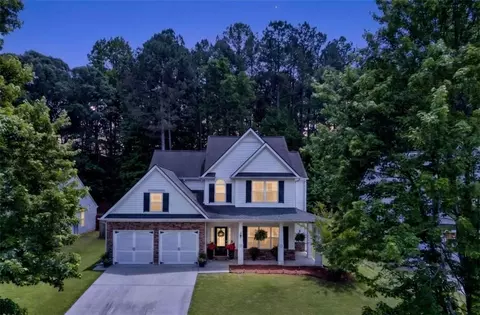 613 Hemlock Ct, Villa Rica, GA 30180
