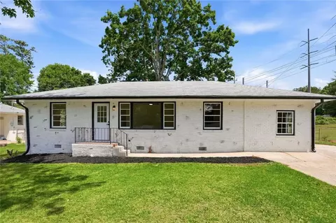 1902 Mural Cir, Morrow, GA 30260