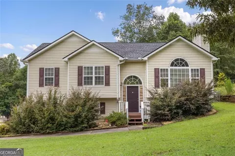 227 Diamond Ct, Carrollton, GA 30116