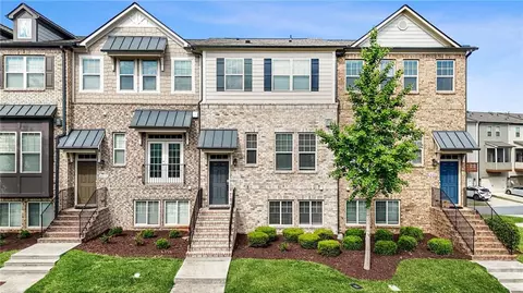 4405 Donahue Ave, Sugar Hill, GA 30518
