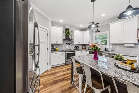 Kitchen - 3656 Eagle View Way, Monroe, GA 30655 photo 4 of 6