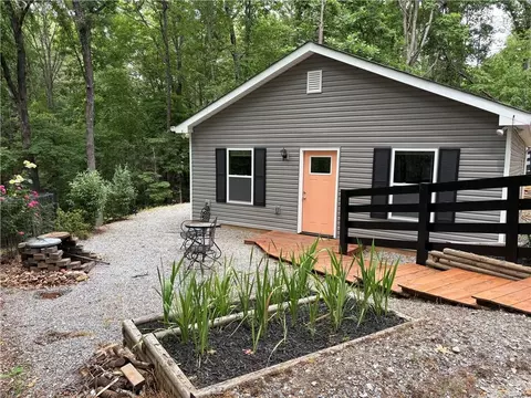 312 Aurum Hill Dr, Cleveland, GA 30528