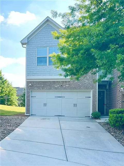 1933 Paxton Ridge Ct, Lilburn, GA 30047
