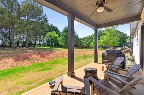 Exterior - 61 Caden Ln, Athens, GA 30607 photo 5 of 10