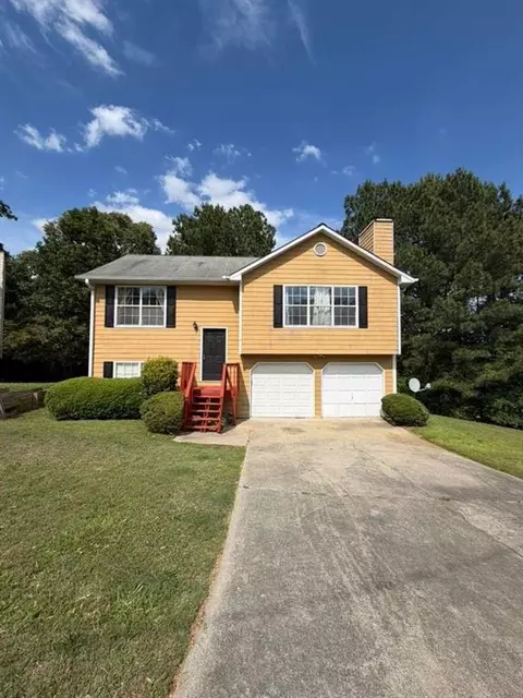 1079 Megan Ct, Sugar Hill, GA 30518
